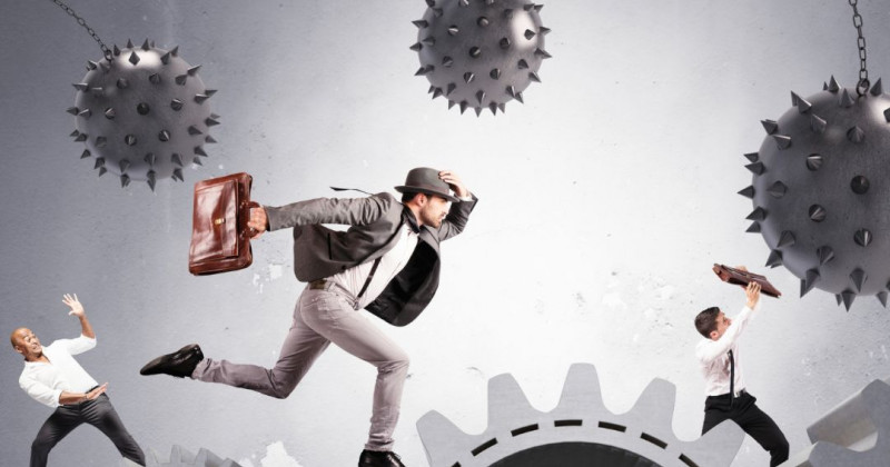 Engranajes, trampas, gestores